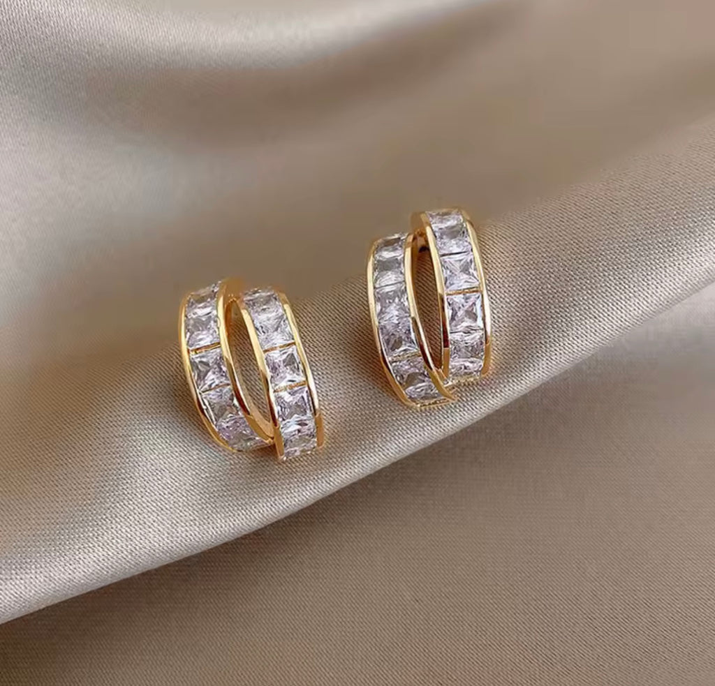 ✨ Elegante Zirkonia Creolen – Gold &amp; Silber