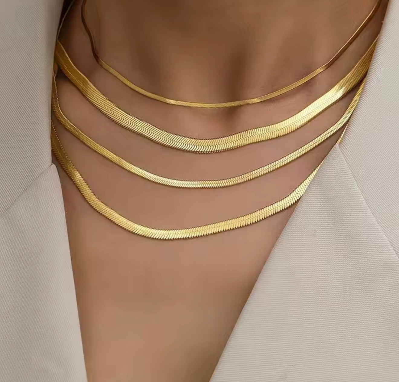 Aurelia Snake – Flache Statement-Halskette