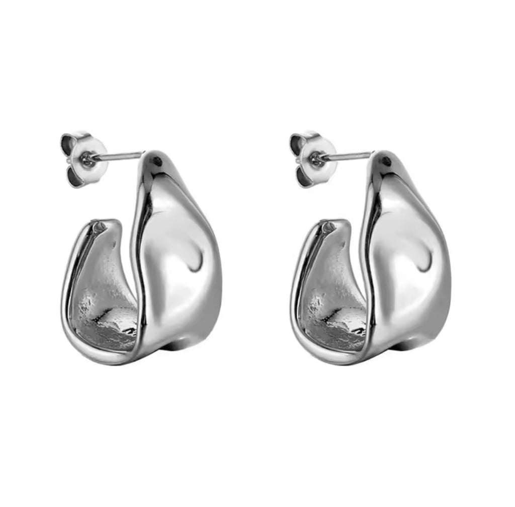 Wave Hoops – Organische Edelstahl-Creolen