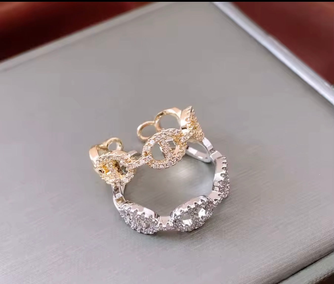 Minimalistischer offener Goldring